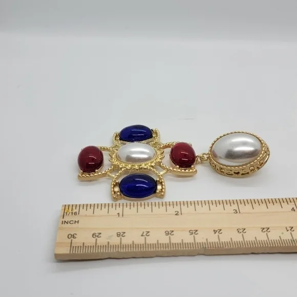 Multi-colored gem & pearl earring. Blemish on pearl - Picture 3 of 4